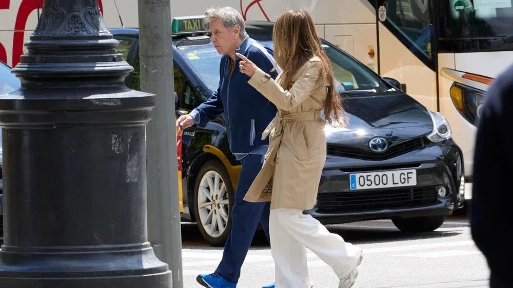 Cumbre de Hansi Flick con Pini Zahavi en Barcelona